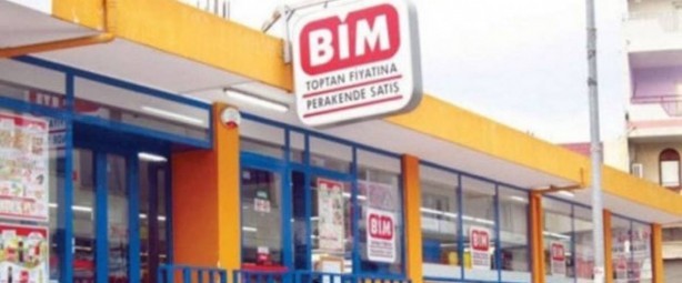 BİM'E GİRERKEN NEDEN İKİ KAPIDAN GEÇİLİYOR?