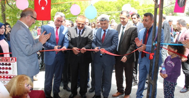 Besti Aydeniz’de yıl sonu coşkusu